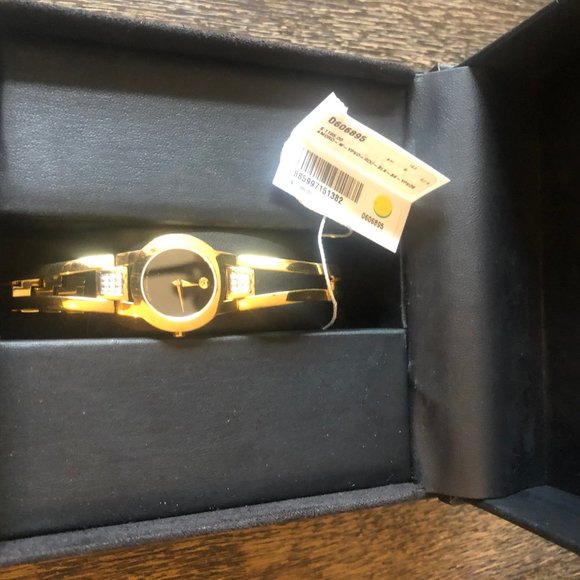 Mavado Amorosa watch main image 4